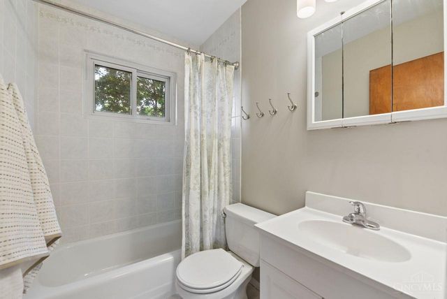 1613 Norcol Lane, Cincinnati, OH 45231