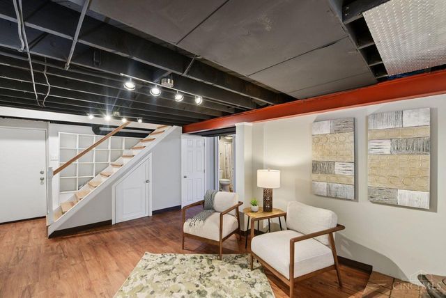 1613 Norcol Lane, Cincinnati, OH 45231