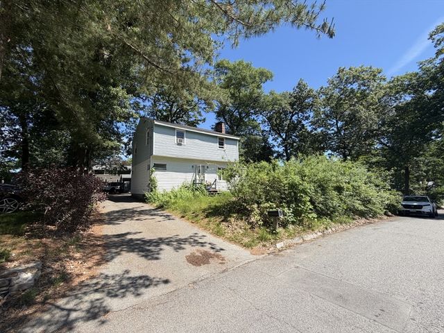42 Birch Rd, Westford, MA 01886