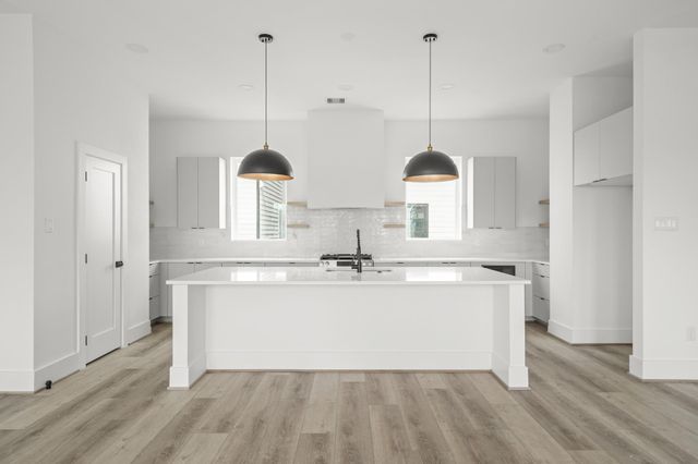 313 N Nagle Street, Houston, TX 77003