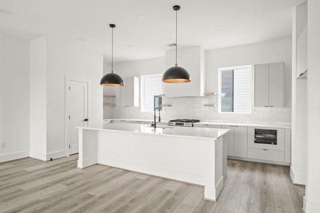 313 N Nagle Street, Houston, TX 77003