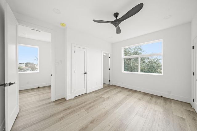 313 N Nagle Street, Houston, TX 77003