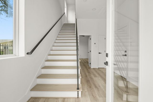 313 N Nagle Street, Houston, TX 77003