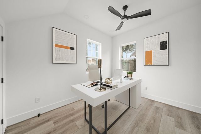 313 N Nagle Street, Houston, TX 77003