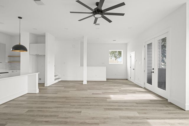 313 N Nagle Street, Houston, TX 77003