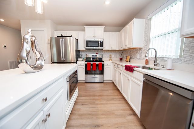 811 Shady Oak Court, Boiling Springs, SC 29316