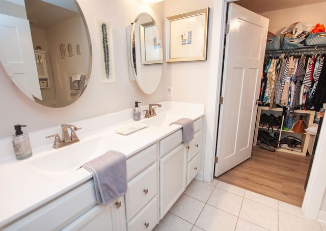 811 Shady Oak Court, Boiling Springs, SC 29316