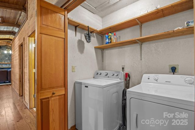 75 Red Oak Lane, Waynesville, NC 28786