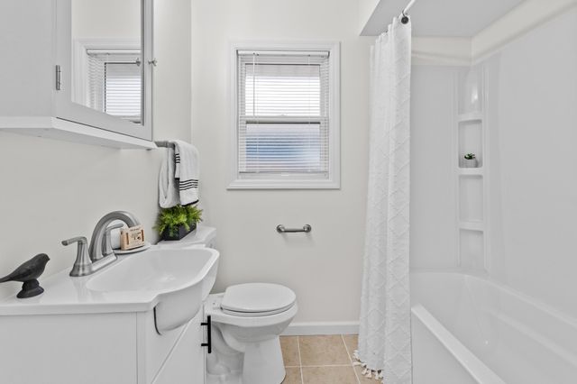 5736 40th Avenue S, Minneapolis, MN 55417