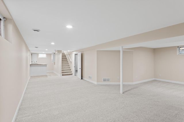 5736 40th Avenue S, Minneapolis, MN 55417