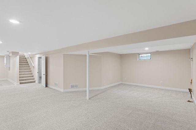 5736 40th Avenue S, Minneapolis, MN 55417