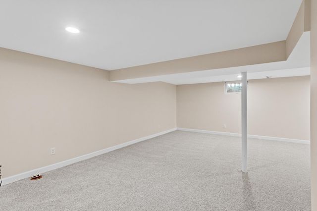 5736 40th Avenue S, Minneapolis, MN 55417