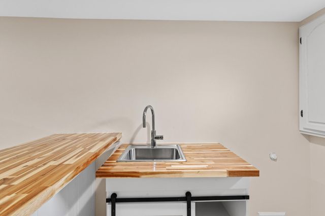 5736 40th Avenue S, Minneapolis, MN 55417