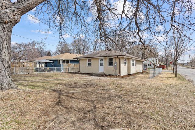 5736 40th Avenue S, Minneapolis, MN 55417