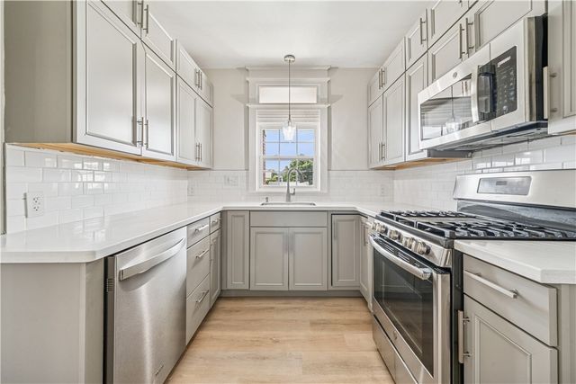 144 W Schwab Ave, Munhall, PA 15120