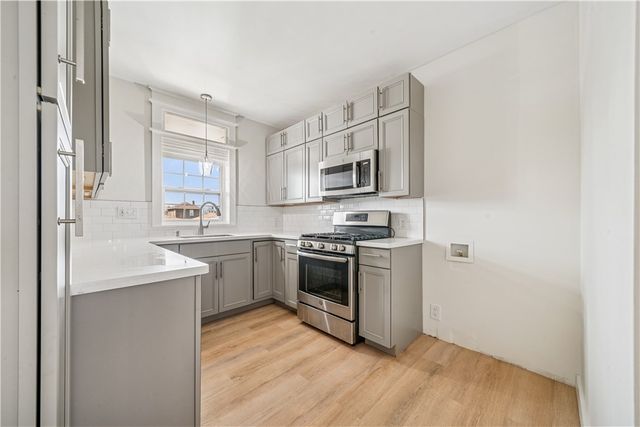 144 W Schwab Ave, Munhall, PA 15120