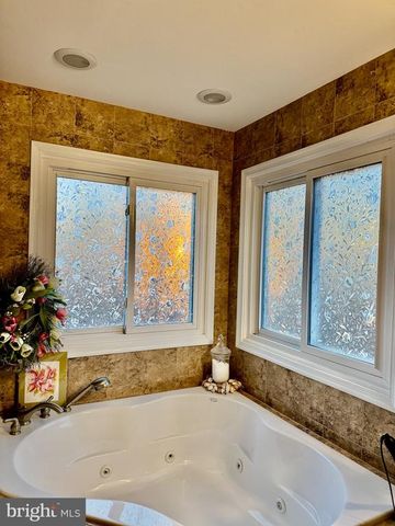 7573 FUSILIER DR, Warrenton, VA 20186