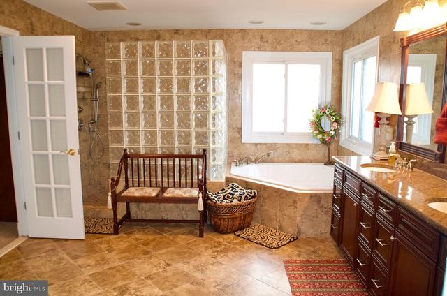 7573 FUSILIER DR, Warrenton, VA 20186