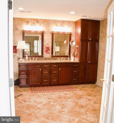 7573 FUSILIER DR, Warrenton, VA 20186