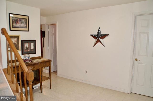 7573 FUSILIER DR, Warrenton, VA 20186