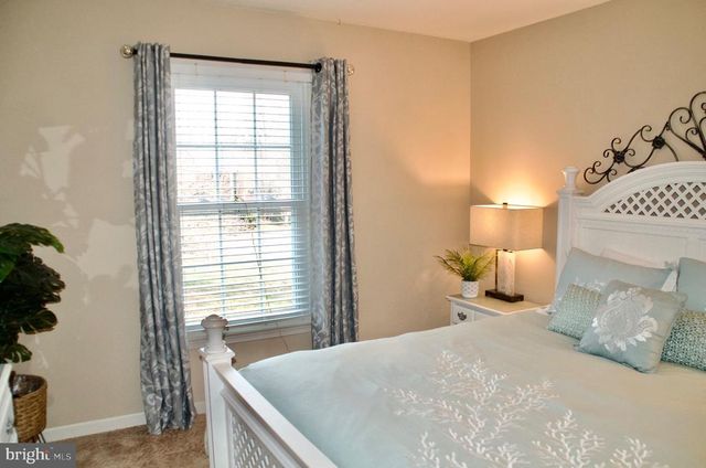 7573 FUSILIER DR, Warrenton, VA 20186