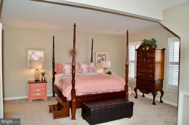 7573 FUSILIER DR, Warrenton, VA 20186