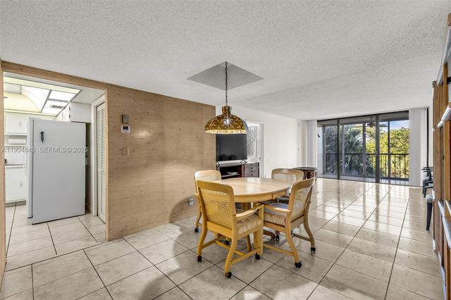 16300 Golf Club Road 408, Weston, FL 33326