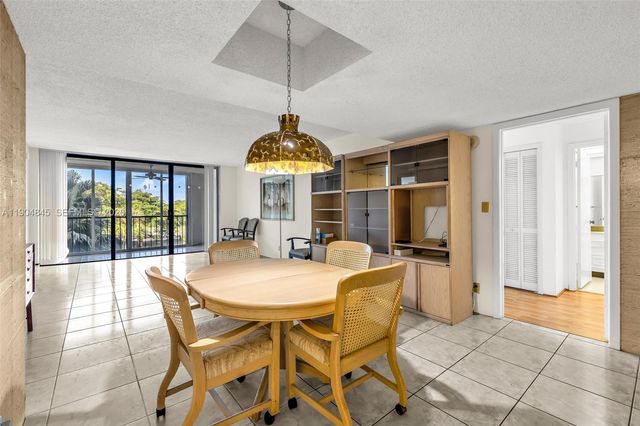 16300 Golf Club Road 408, Weston, FL 33326