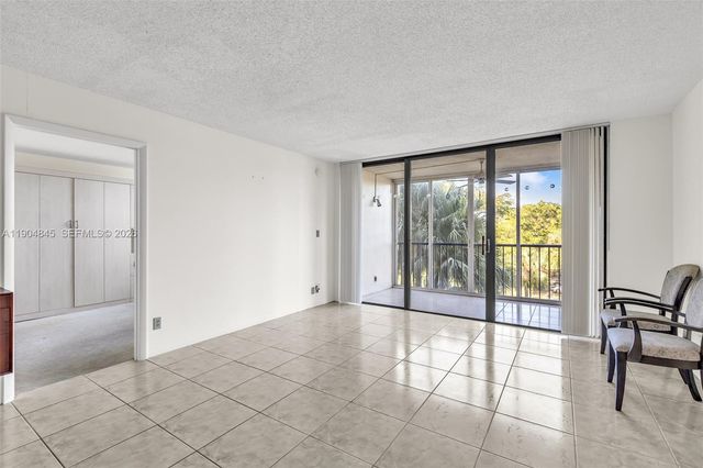 16300 Golf Club Road 408, Weston, FL 33326