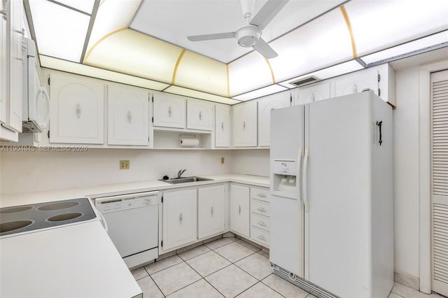 16300 Golf Club Road 408, Weston, FL 33326