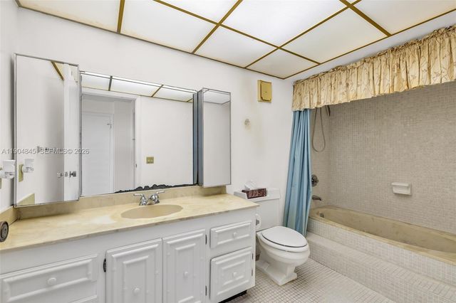 16300 Golf Club Road 408, Weston, FL 33326