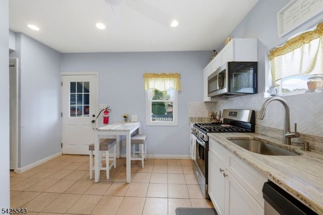 109 Grandview Ave, North Plainfield Boro, NJ 07060