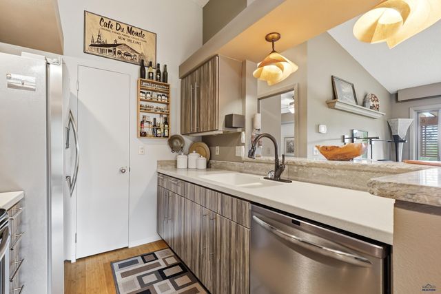 4909 MOUNTAIN SPRINGS CT, Rapid City, SD 57702