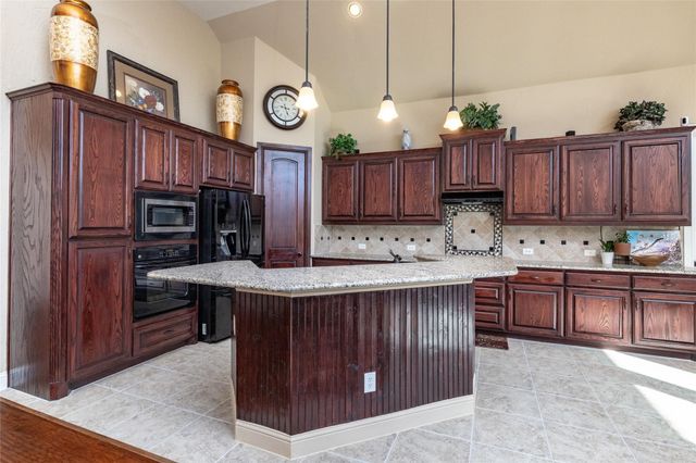 6728 S Fork Drive, North Richland Hills, TX 76182