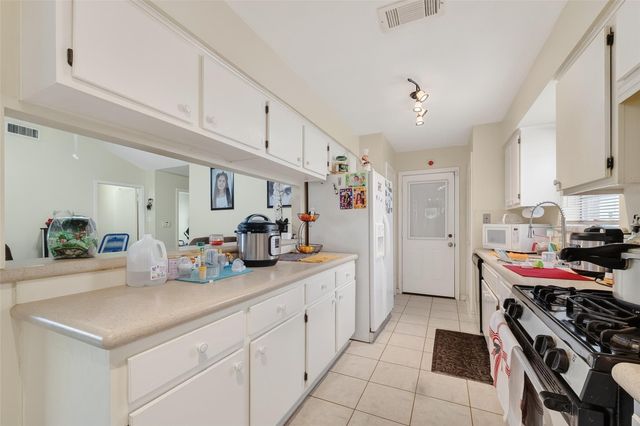 9634 Windswept Lane, Houston, TX 77063