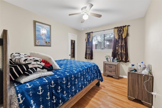 9634 Windswept Lane, Houston, TX 77063