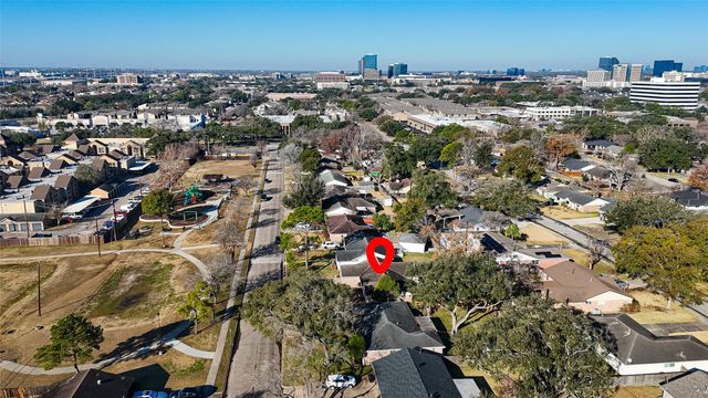 9634 Windswept Lane, Houston, TX 77063