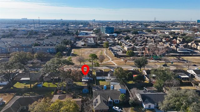 9634 Windswept Lane, Houston, TX 77063