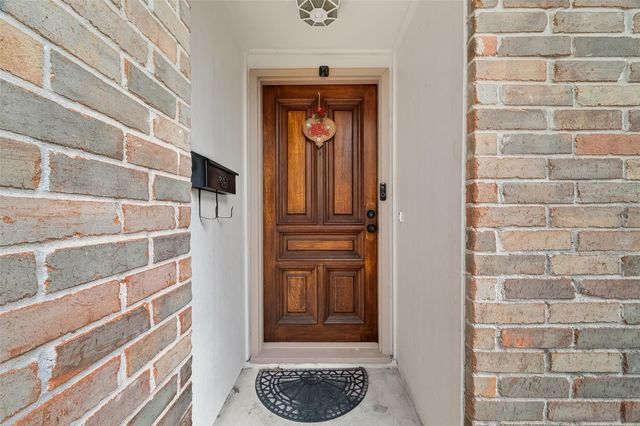 9634 Windswept Lane, Houston, TX 77063