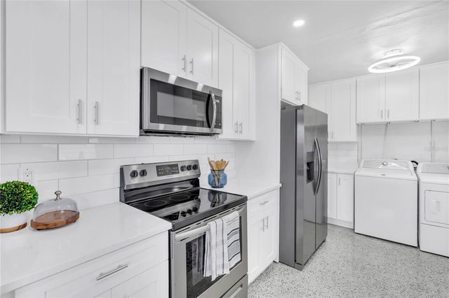 21306 HEPNER AVENUE, Port Charlotte, FL 33952