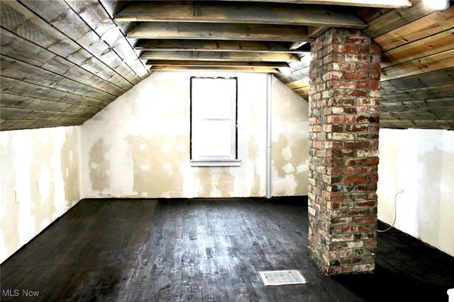 565 S Meridian Road, Youngstown, OH 44509