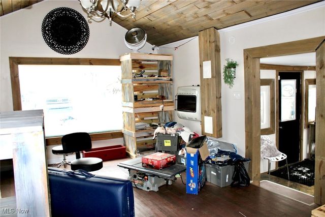 565 S Meridian Road, Youngstown, OH 44509