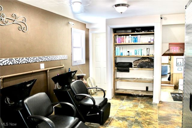 565 S Meridian Road, Youngstown, OH 44509