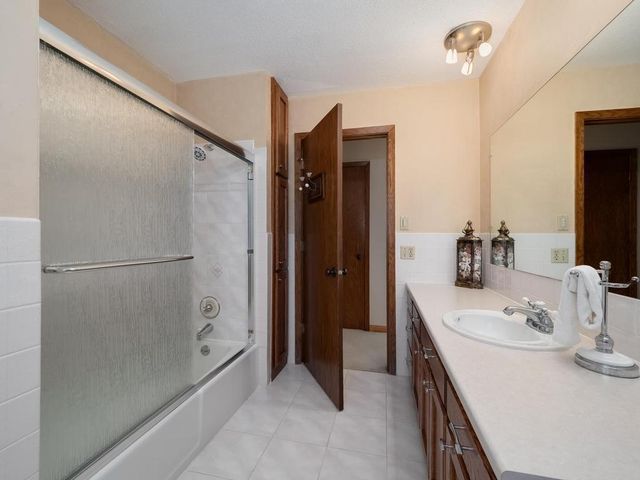 13741 Vinewood Lane N, Dayton, MN 55327