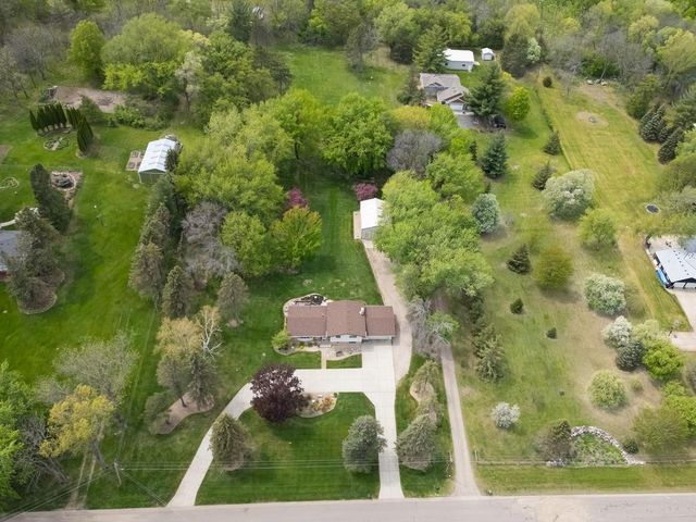 13741 Vinewood Lane N, Dayton, MN 55327