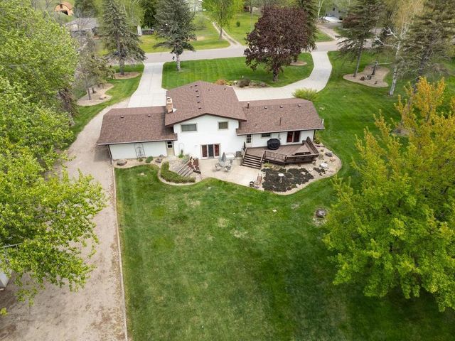 13741 Vinewood Lane N, Dayton, MN 55327