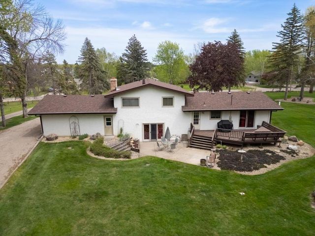 13741 Vinewood Lane N, Dayton, MN 55327