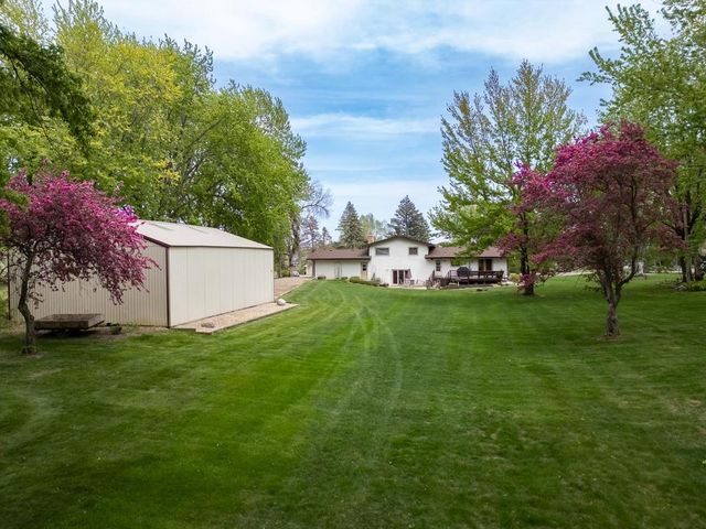13741 Vinewood Lane N, Dayton, MN 55327
