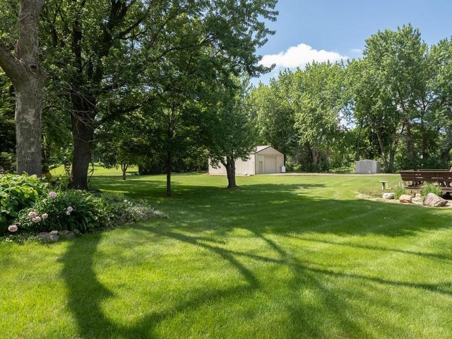 13741 Vinewood Lane N, Dayton, MN 55327