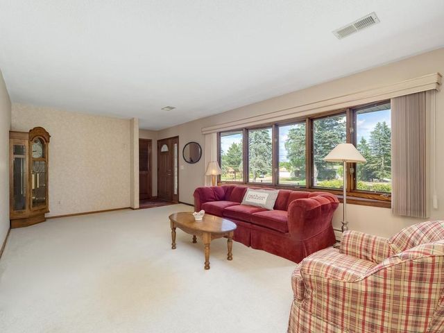 13741 Vinewood Lane N, Dayton, MN 55327